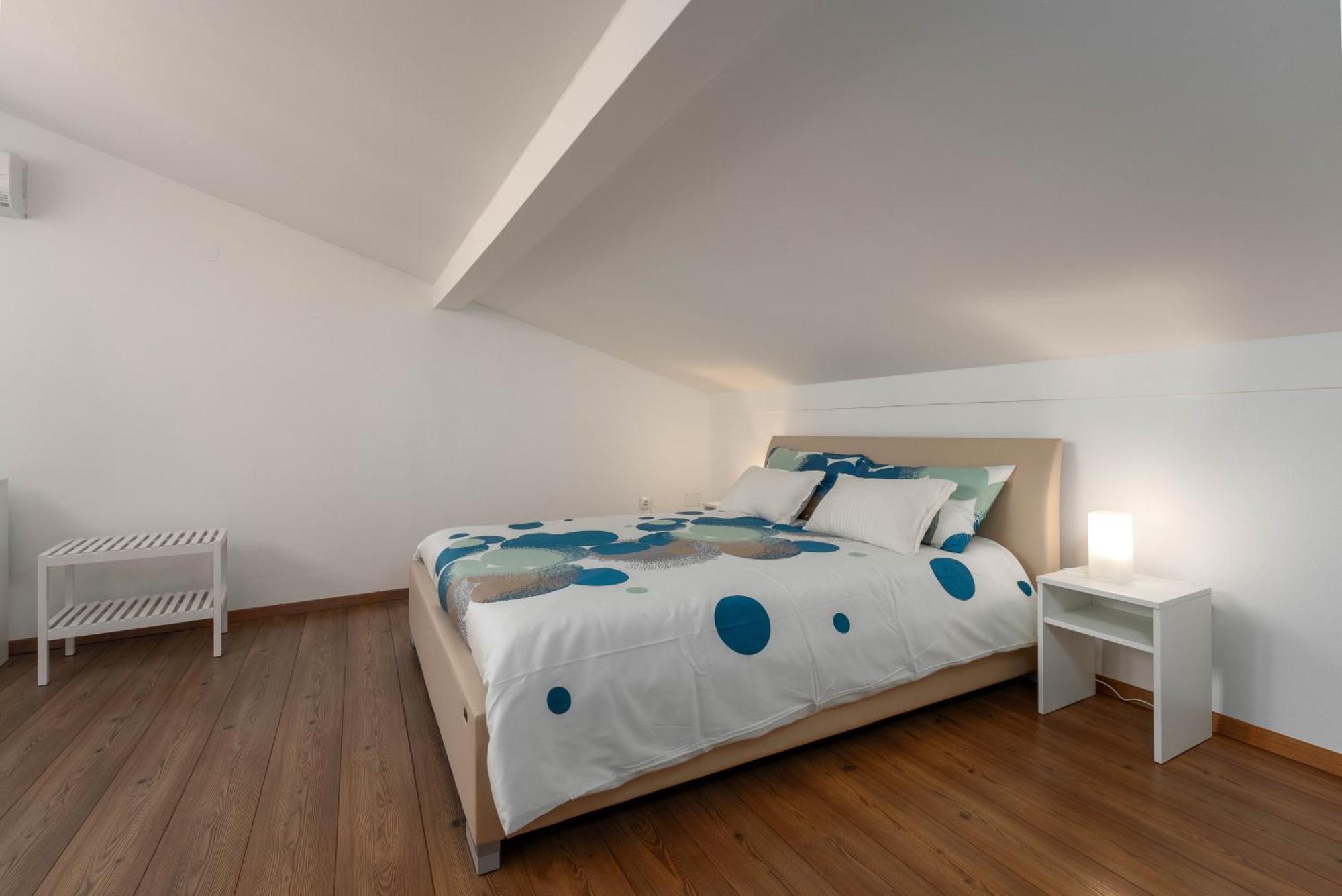 Degrassi Square Apartments (Adults Only) Vrsar Exterior foto