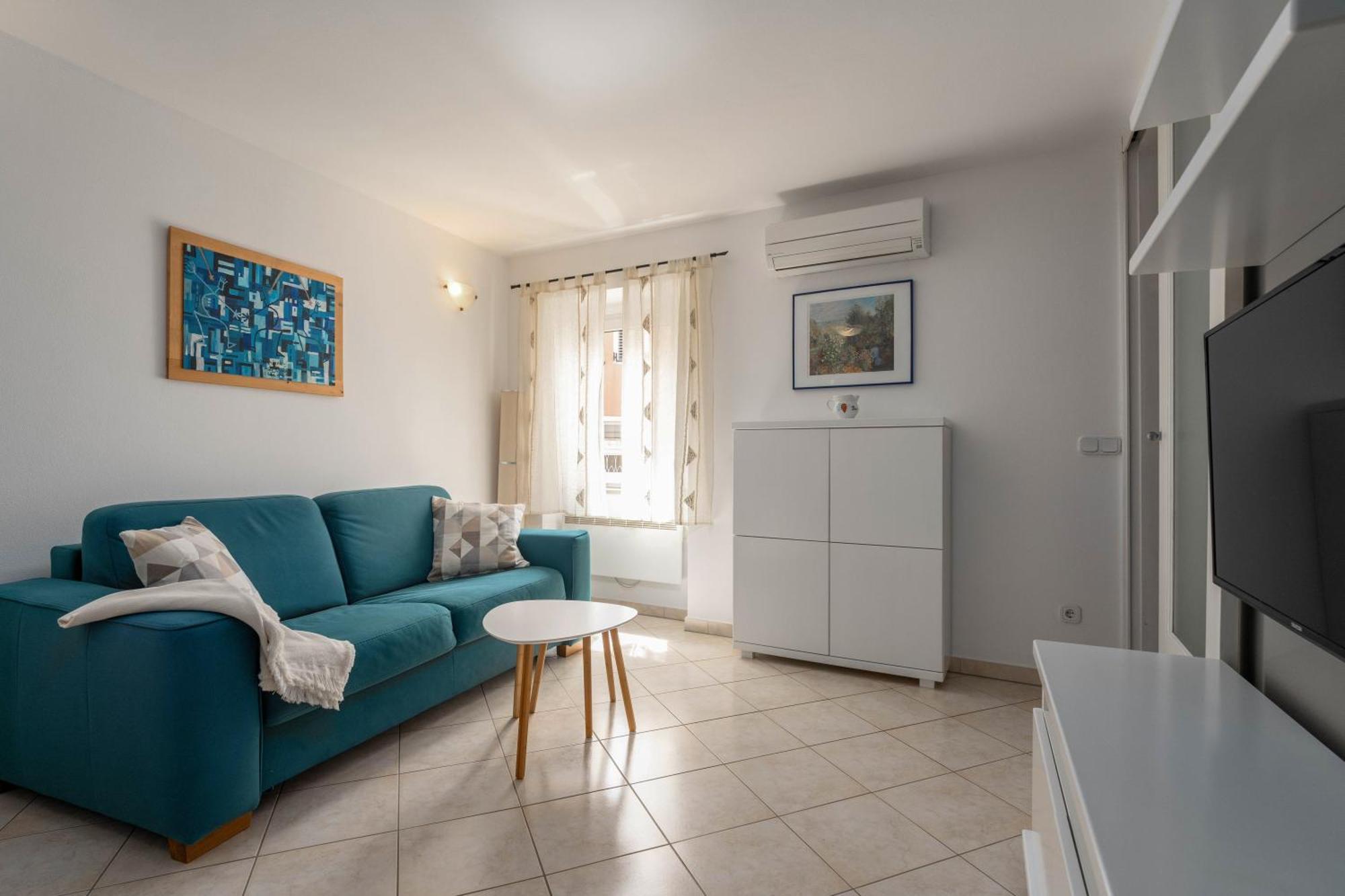 Degrassi Square Apartments (Adults Only) Vrsar Exterior foto